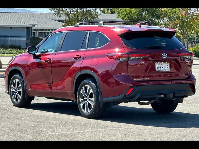 2023 Toyota Highlander Hybrid XLE