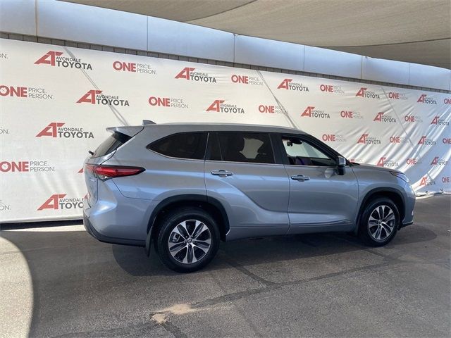 2023 Toyota Highlander Hybrid XLE