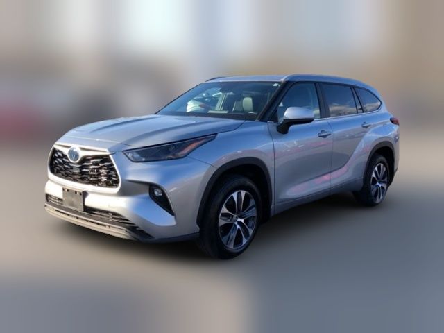 2023 Toyota Highlander Hybrid XLE