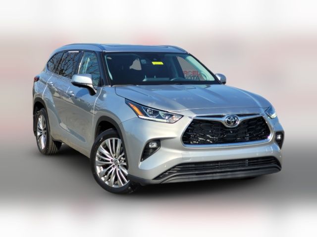 2023 Toyota Highlander 