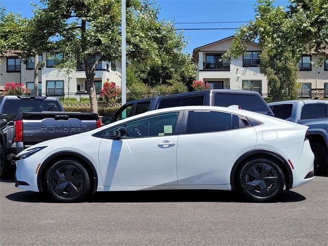 2023 Toyota Prius LE