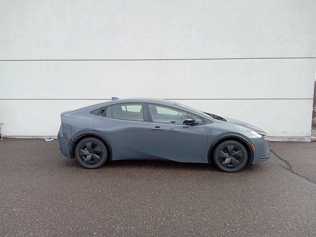 2023 Toyota Prius LE