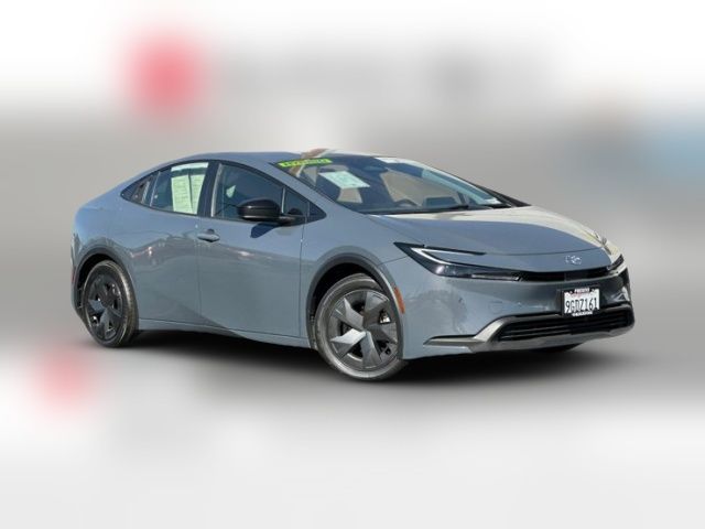 2023 Toyota Prius LE