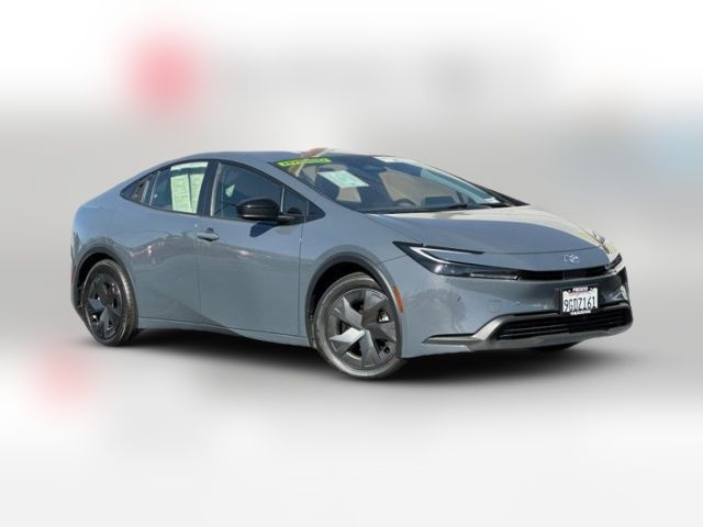 2023 Toyota Prius LE