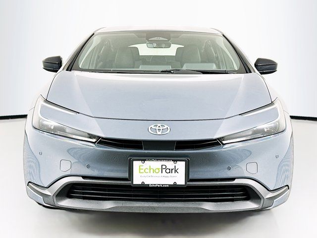 2023 Toyota Prius LE