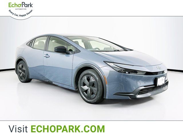 2023 Toyota Prius LE