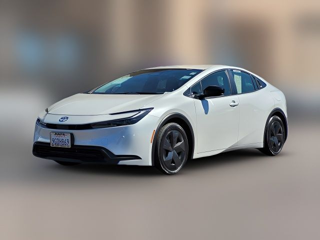 2023 Toyota Prius LE