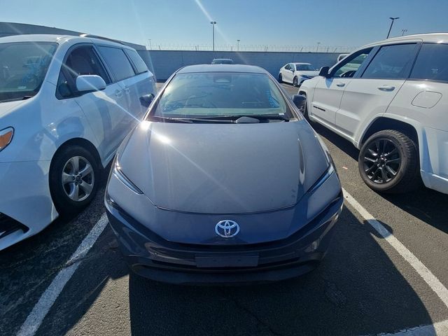 2023 Toyota Prius LE