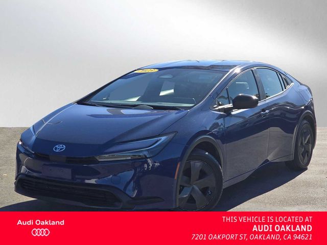 2023 Toyota Prius LE