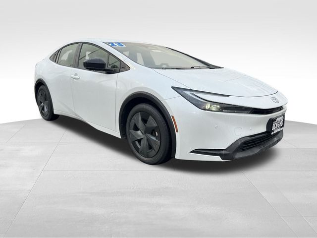2023 Toyota Prius LE