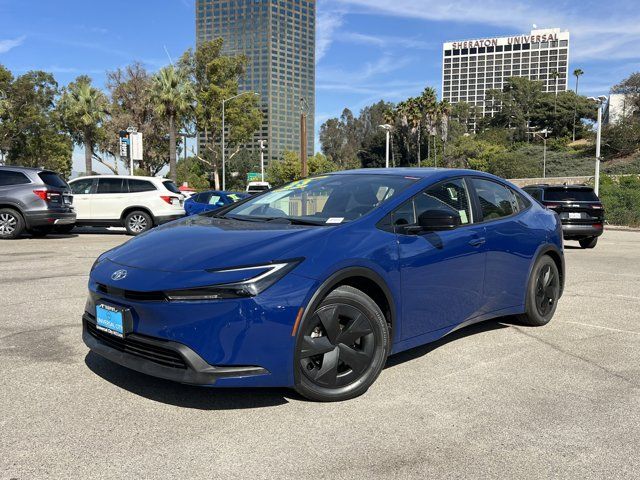 2023 Toyota Prius LE