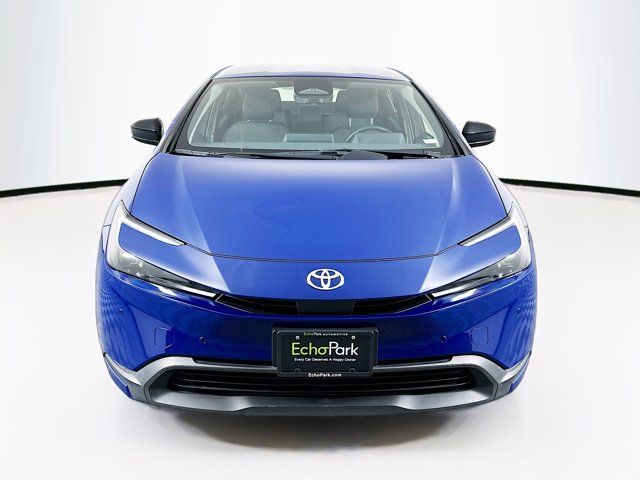 2023 Toyota Prius LE