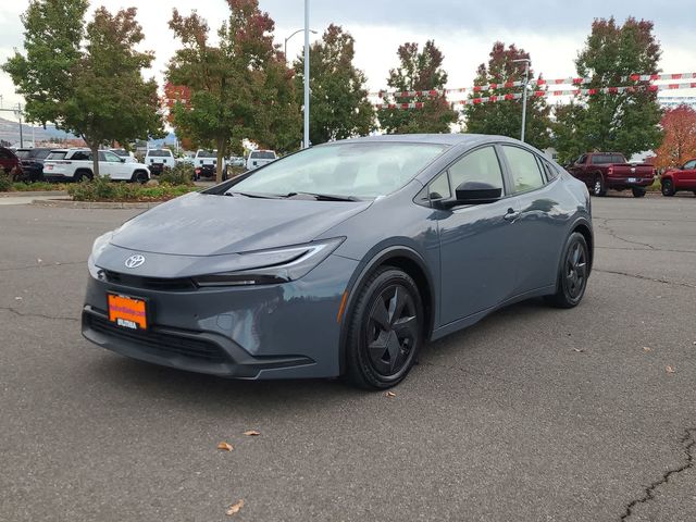 2023 Toyota Prius LE