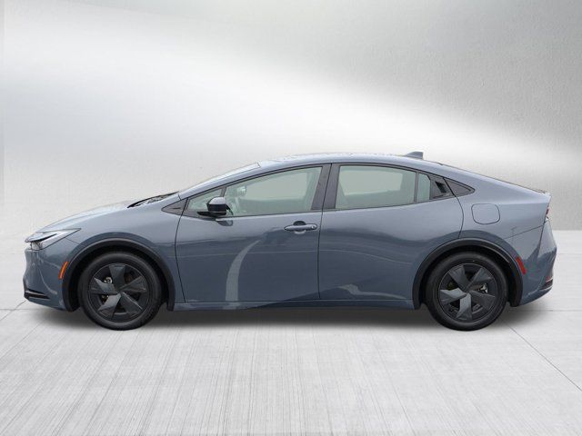 2023 Toyota Prius LE