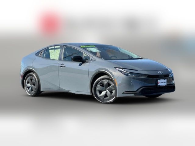 2023 Toyota Prius LE