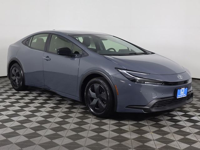 2023 Toyota Prius LE