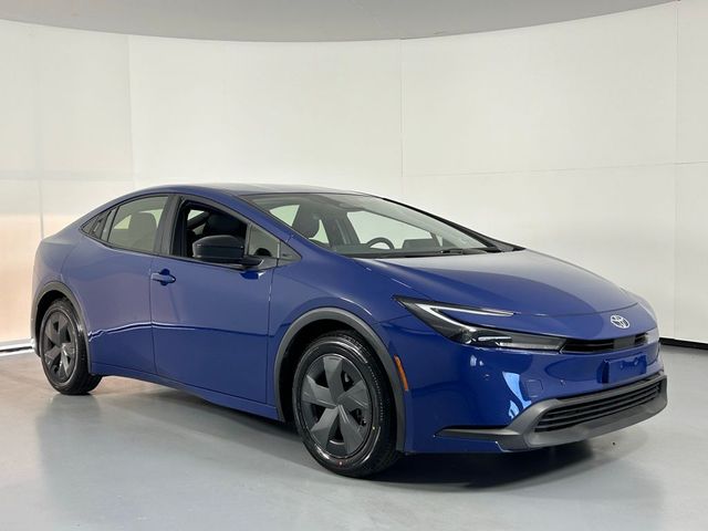 2023 Toyota Prius LE