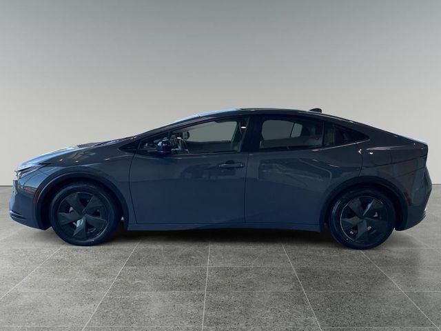 2023 Toyota Prius LE