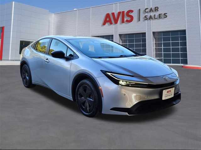 2023 Toyota Prius LE