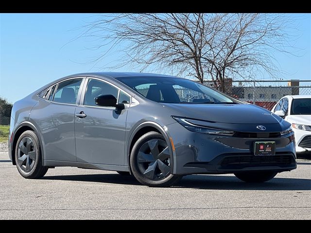 2023 Toyota Prius LE