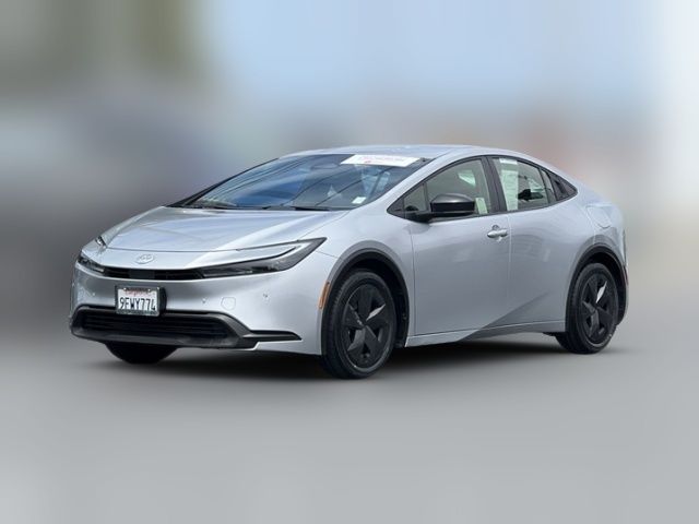 2023 Toyota Prius LE