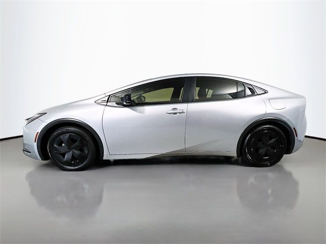 2023 Toyota Prius LE
