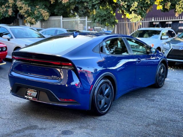 2023 Toyota Prius LE