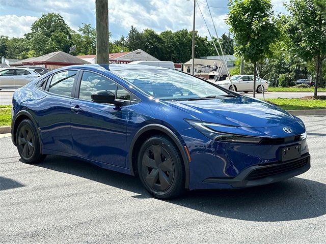 2023 Toyota Prius LE