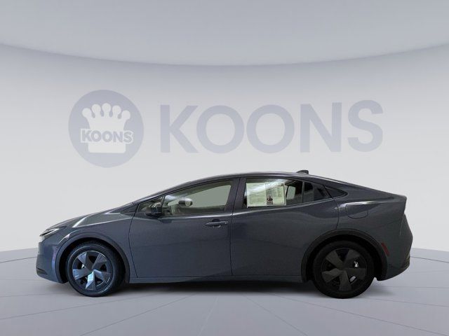 2023 Toyota Prius LE