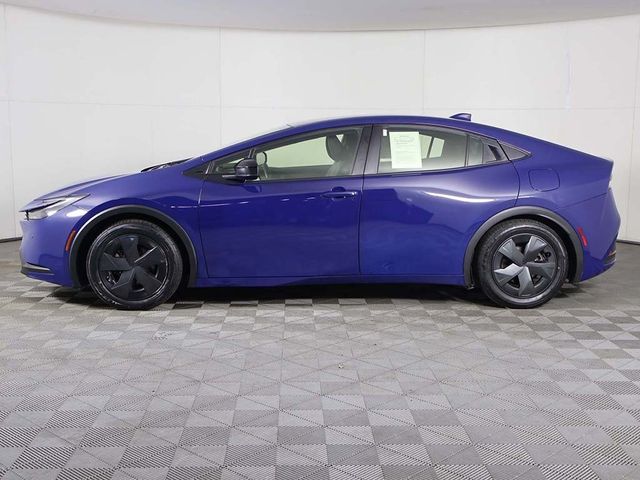 2023 Toyota Prius LE