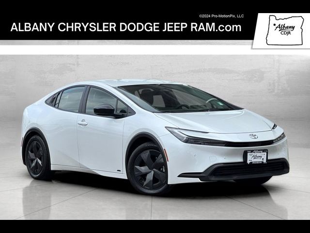 2023 Toyota Prius LE
