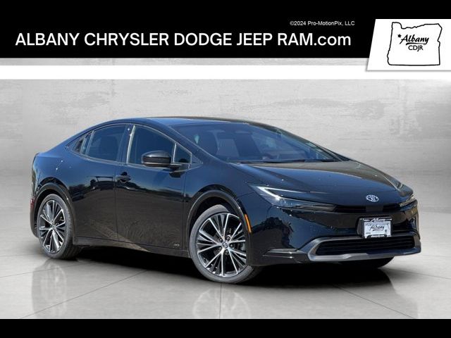 2023 Toyota Prius XLE