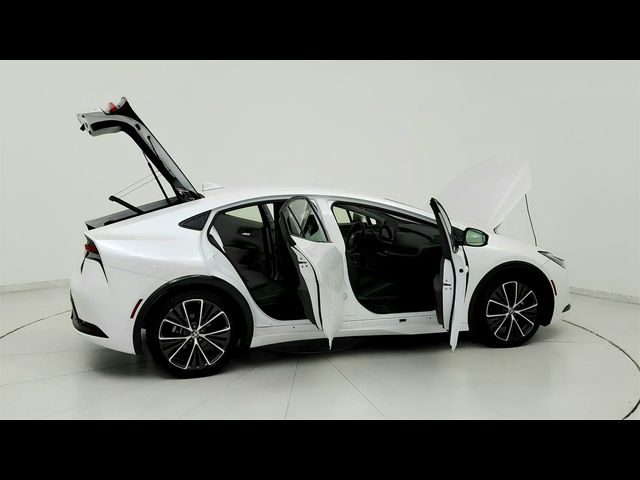 2023 Toyota Prius LE