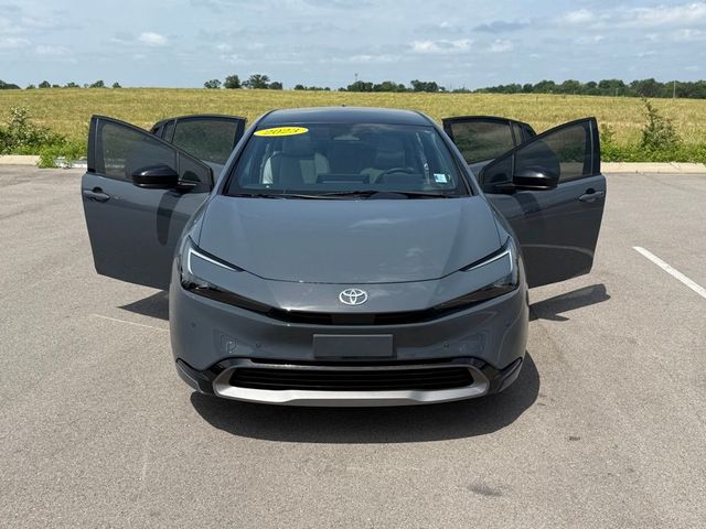 2023 Toyota Prius XLE