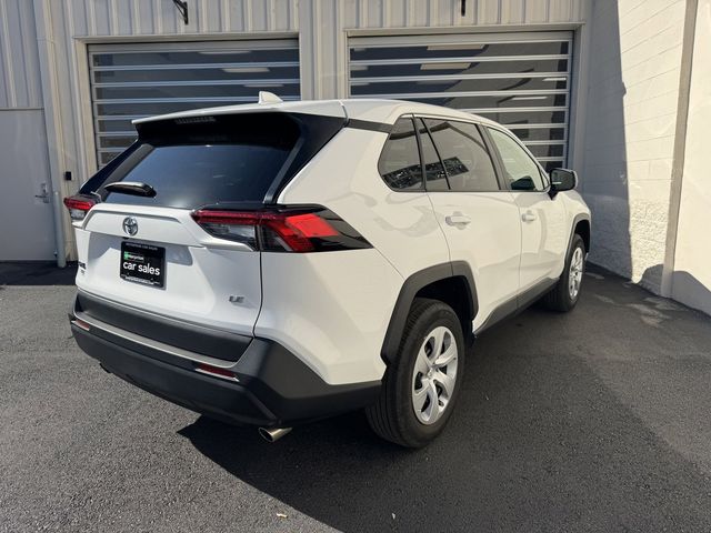 2023 Toyota RAV4 LE