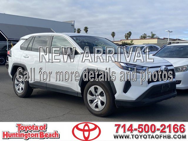 2023 Toyota RAV4 LE