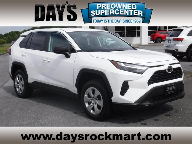 2023 Toyota RAV4 LE