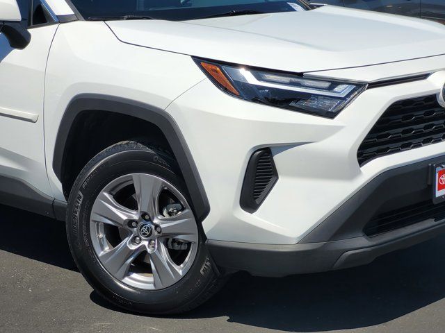 2023 Toyota RAV4 Hybrid LE