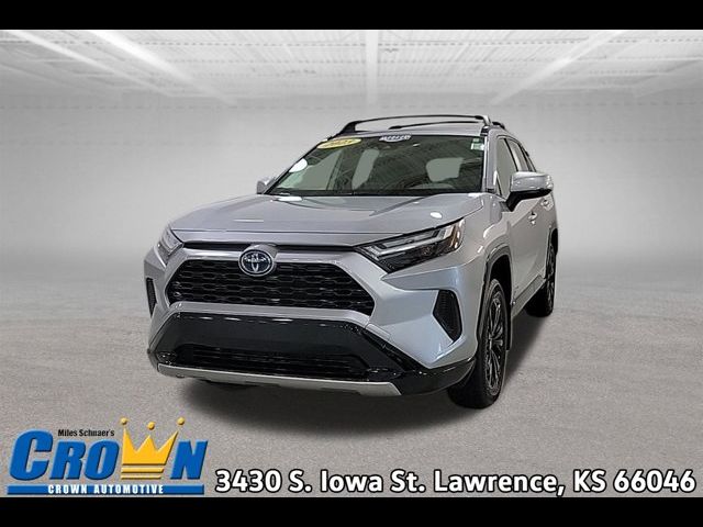 2023 Toyota RAV4 Hybrid SE