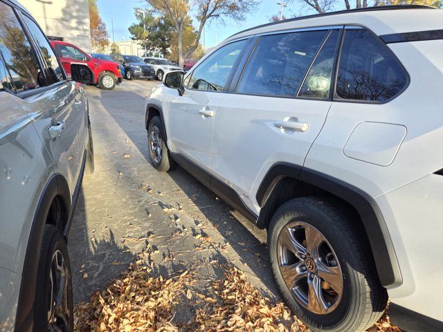2023 Toyota RAV4 Hybrid XLE
