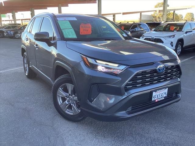 2023 Toyota RAV4 Hybrid XLE