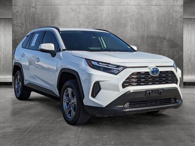 2023 Toyota RAV4 Hybrid XLE