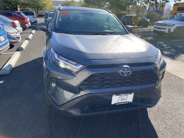 2023 Toyota RAV4 Hybrid XLE Premium