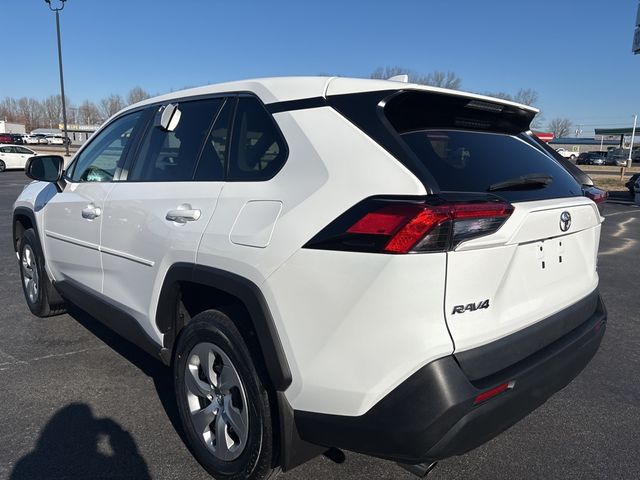 2023 Toyota RAV4 LE