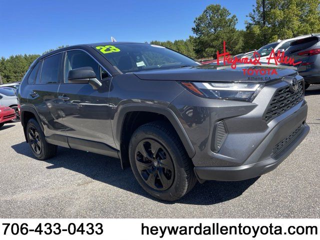 2023 Toyota RAV4 LE