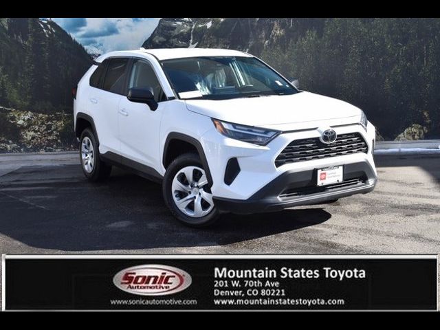 2023 Toyota RAV4 LE