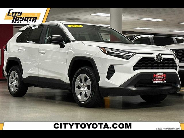 2023 Toyota RAV4 LE