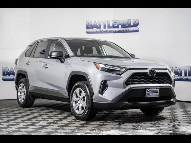 2023 Toyota RAV4 LE