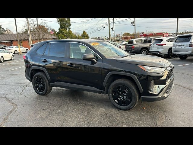 2023 Toyota RAV4 LE