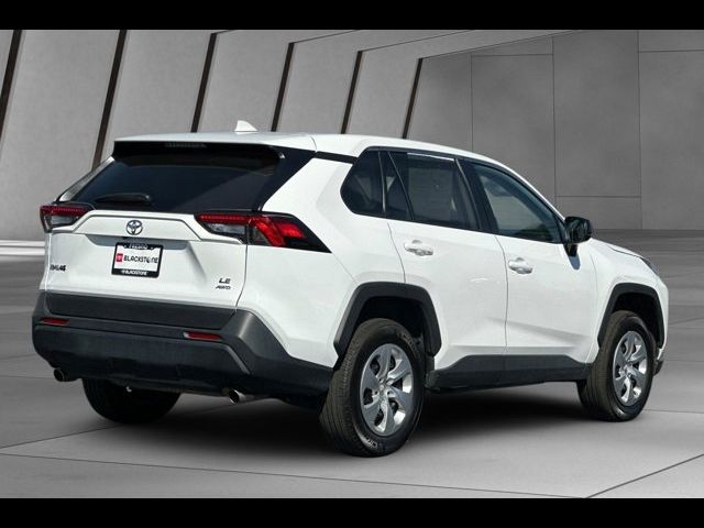 2023 Toyota RAV4 LE